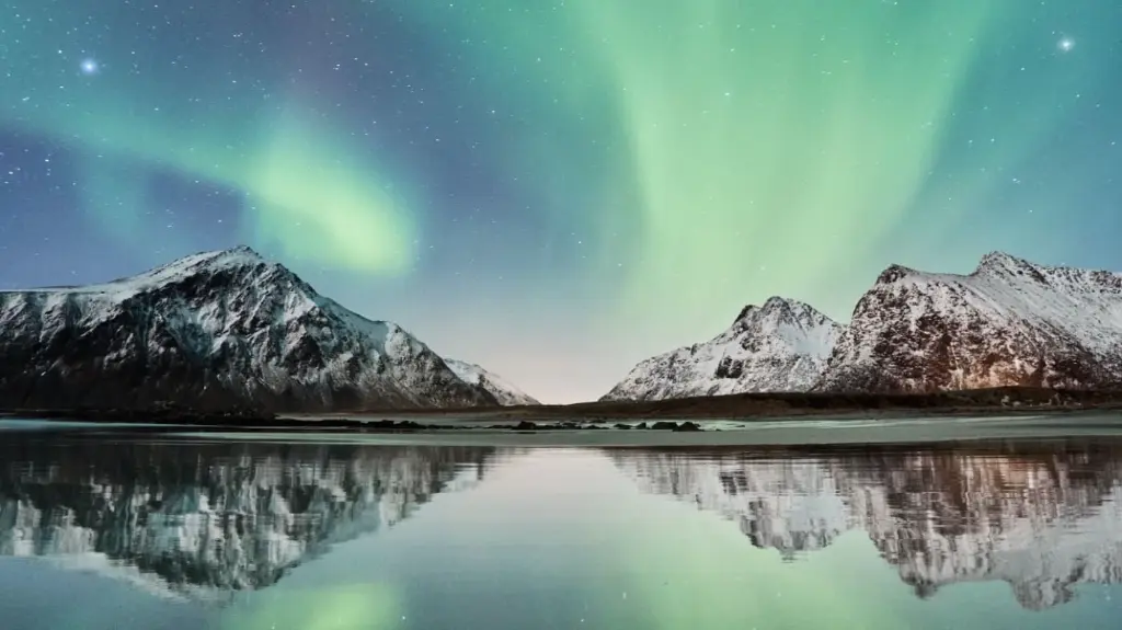 Tromso_Aurora.webp