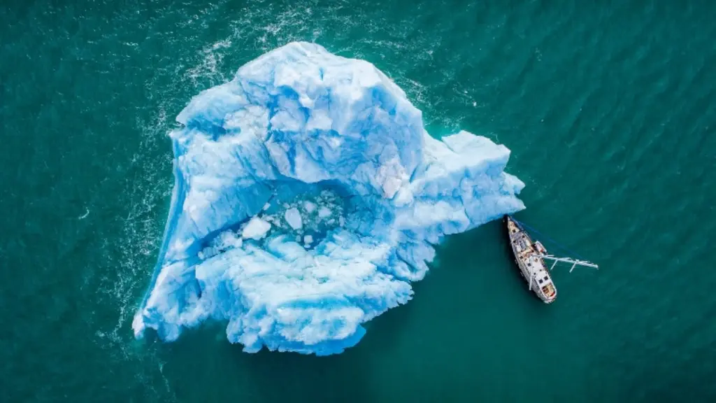 travel to svalbard iceberg.webp