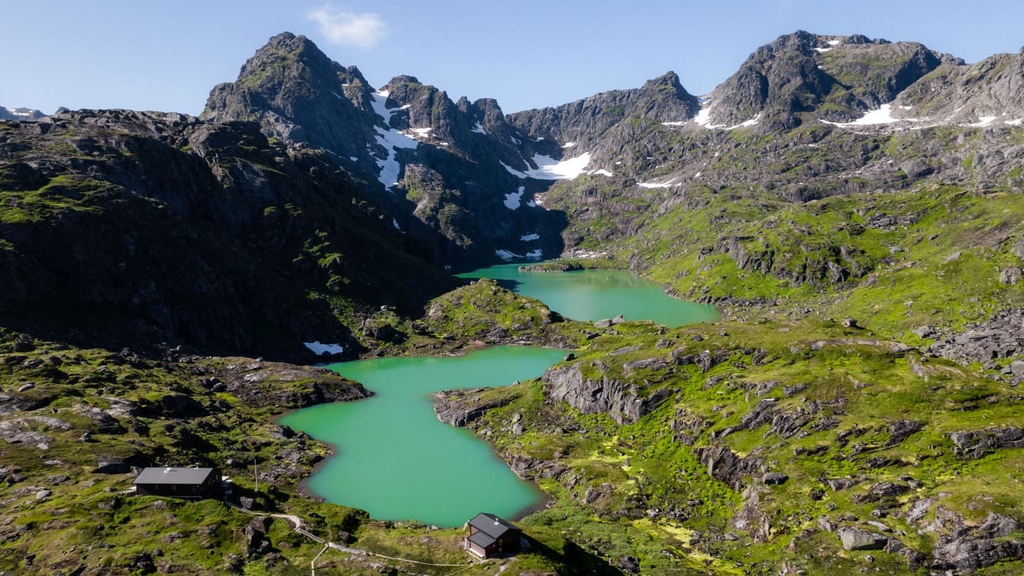 trollfjord hiking lofoten.webp