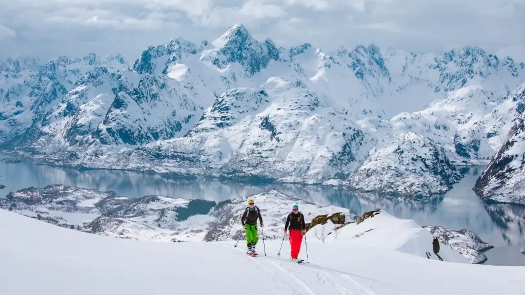 Lyngen Alps ski.webp