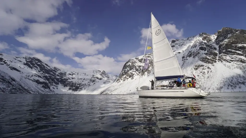 Sailboat NORWAY SKI.webp