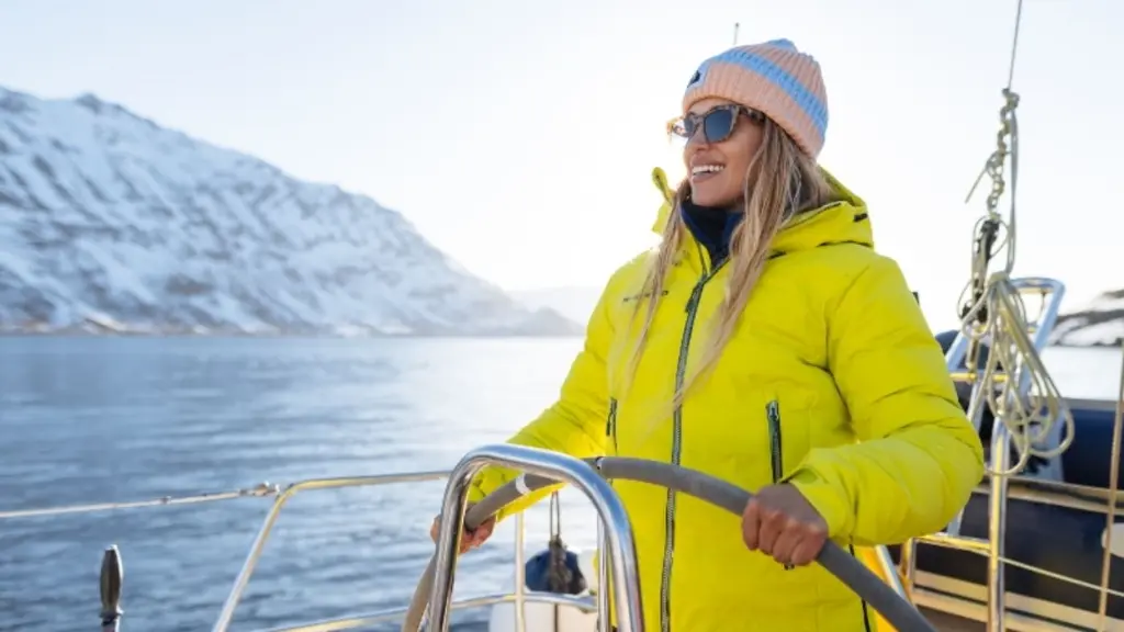 Drive a sailboat in Norway.webp