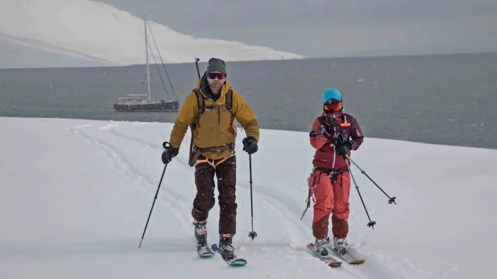 svalbard ski guide polar.webp