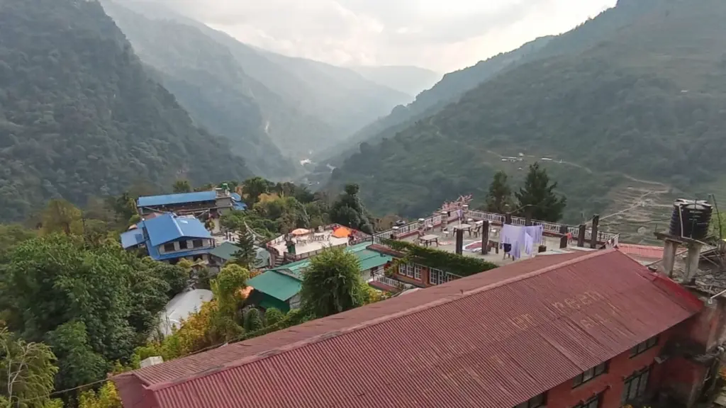 Syabru Bhesi Lantang trekking Start .webp