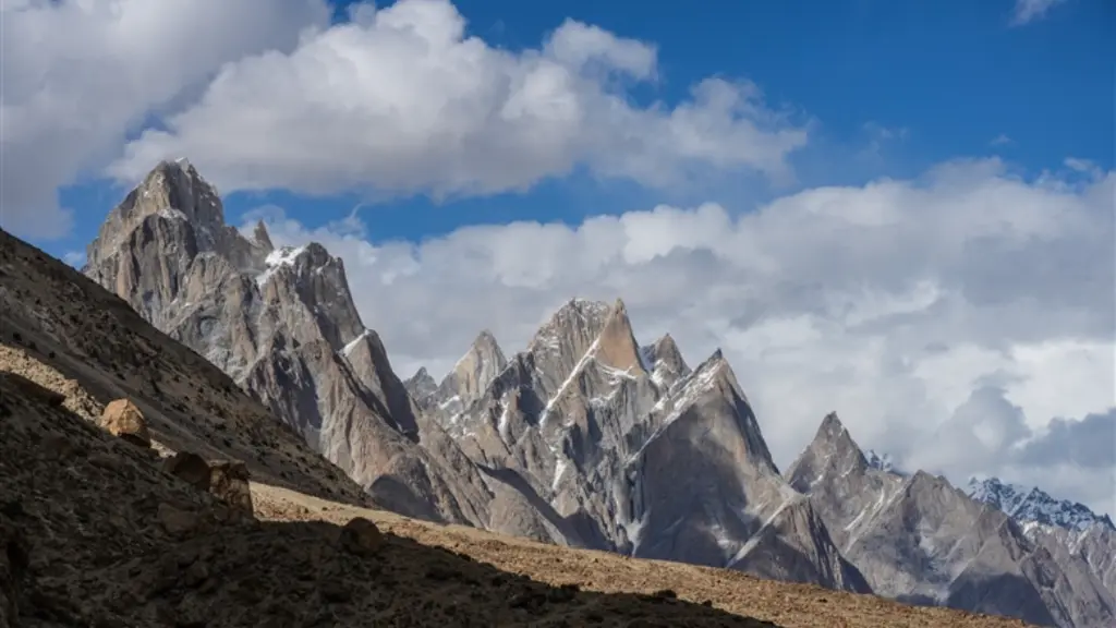 catedral towers baltoro.webp