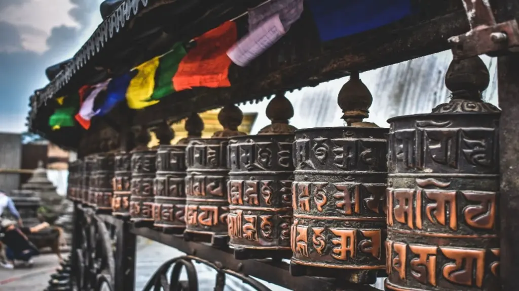 Lantang Prayer Flags trekking.webp