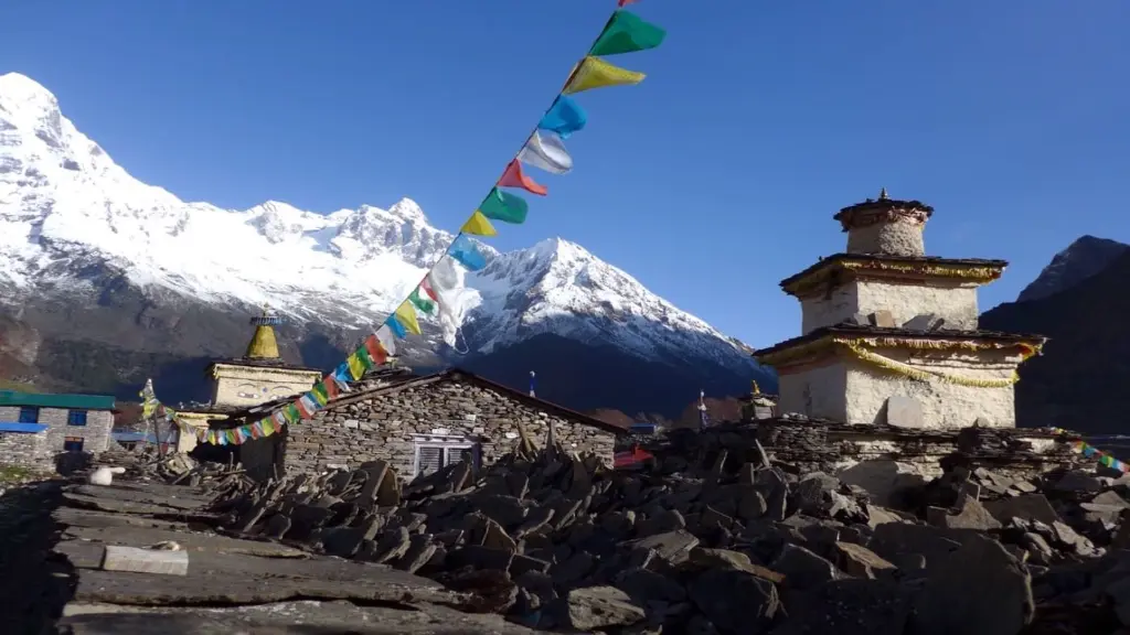 MANASLU PRAYER FLAGS.webp